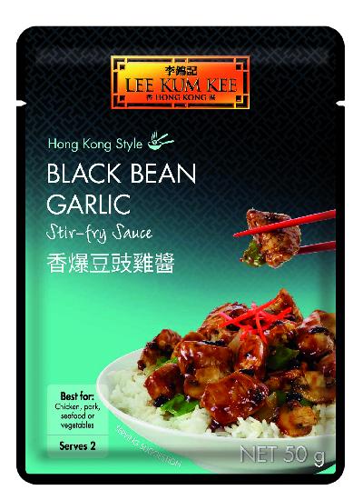 Lee Kum Kee Stir-Fry omáčka s černými fazolemi a česnekem
